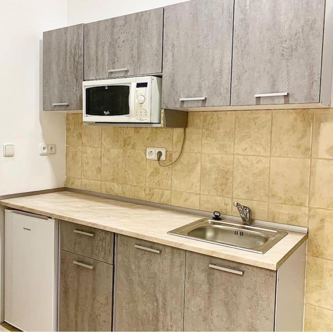 Cozy Apartment Near Hockey & Football Arena Bratysława Zewnętrze zdjęcie